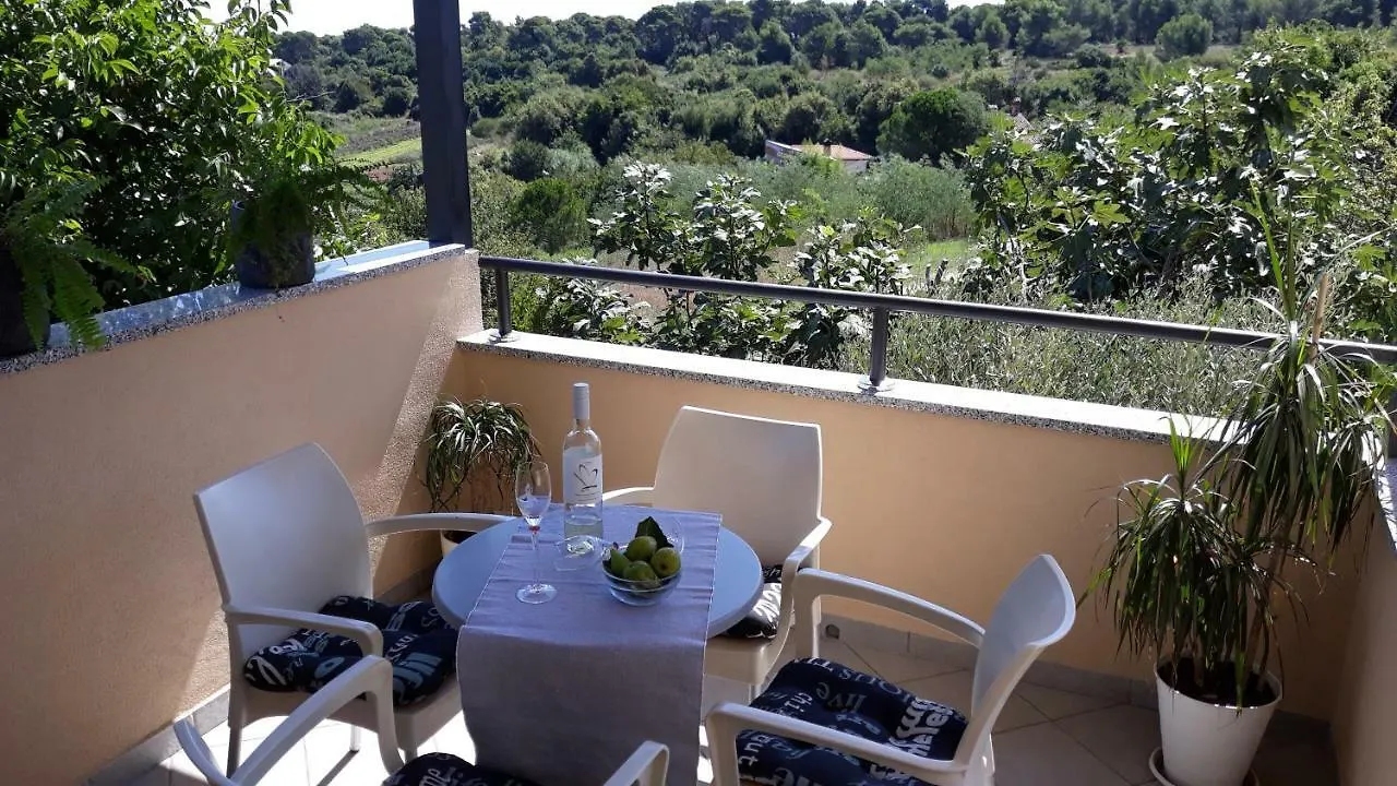 Apartment Piranesi Pula
