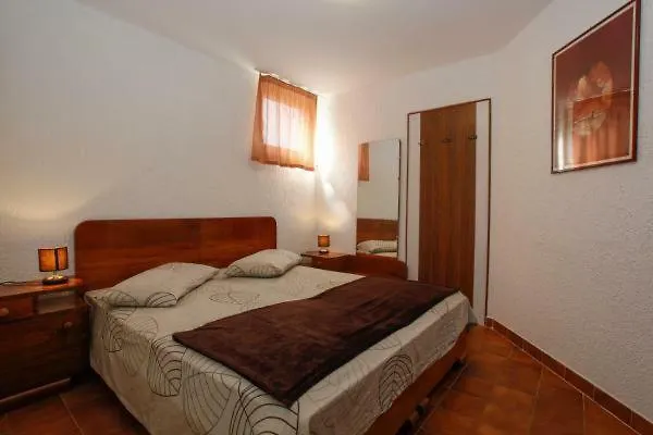 Apartment Piranesi With A Parking Space Pula Kroatien