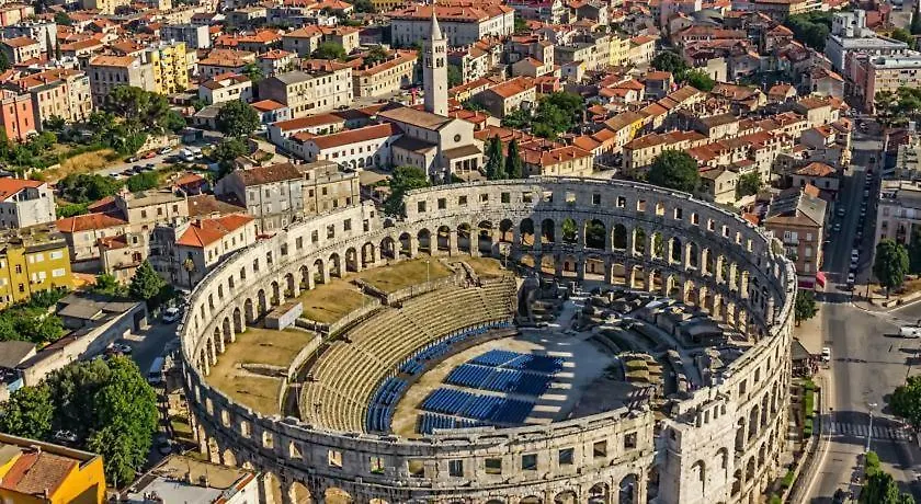 Apartment Piranesi Pula